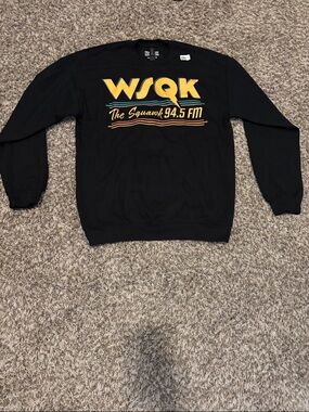 NEVER WORN Netflix Black Crewneck Sweatshirt with Yellow & Teal WSQK Logo